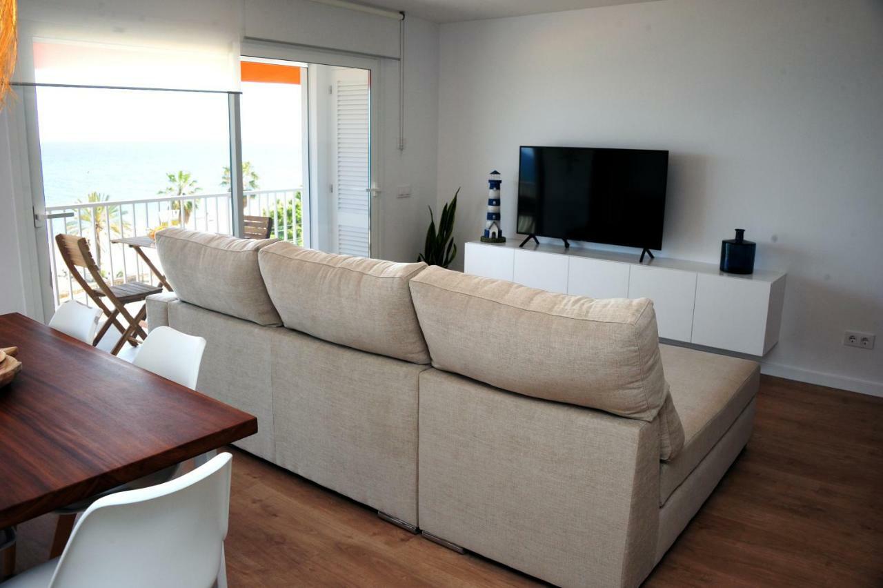 Apartamento Frente Al Mar Canet De Mar Luaran gambar